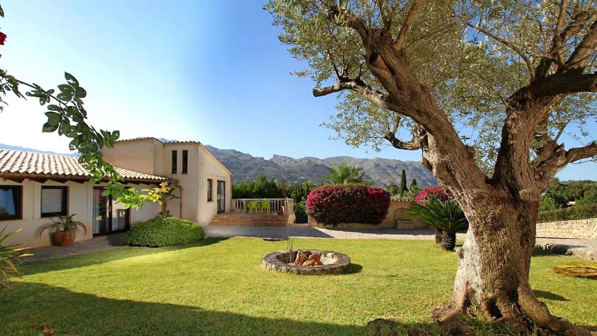 Ferienhaus Llop In Pollenca Mit Grill Und Garten