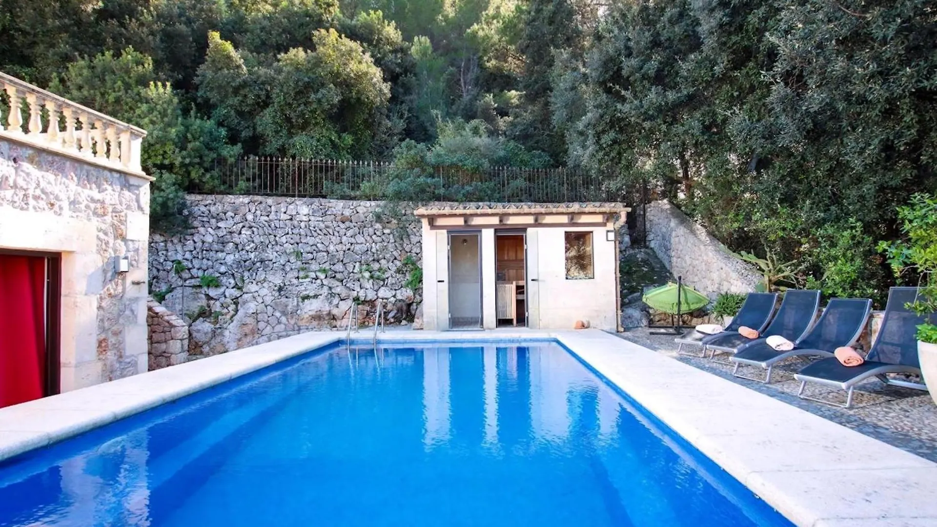 Semesterbostad Ferienhaus Llop In Pollenca Mit Grill Und Garten
